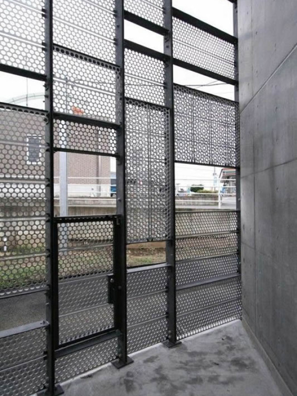 Лестничные ограждения из металла 8